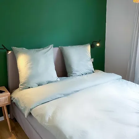 Apartamento Kleines Glueck Zentral Mit Balkon Und Parkplatz Goessweinstein