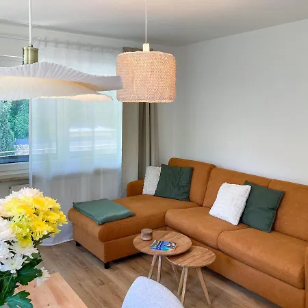 Kleines Glueck Zentral Mit Balkon Und Parkplatz شقة